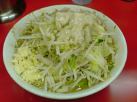 「小ラーメン（ヤサイ ニンニク アブラ少し）」@ラーメン二郎 桜台駅前店の写真