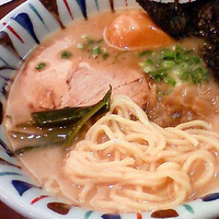 「らーめん 味玉半額サービス （700円+50円）」@七志 とんこつ編 上野店の写真