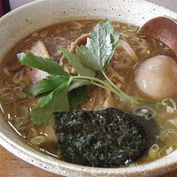 「メンマらーめん（塩￥700）味玉（￥100）」@麺や 八雲の写真