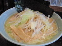 「ラーメン+もやしキャベツ」@壱六家 大船3号店の写真