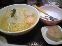 「あら炊き塩らあめん焼きおにぎり付 950円」@麺屋 海神の写真