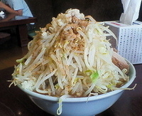 「小ラーメン豚入り魚粉、全部マシ」@ドン-キタモトの写真