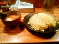 「辛つけ麺（大盛）+味玉」@つけ麺屋 やすべえ 渋谷店の写真