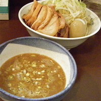 「つけめん（野菜増￥750）豚増し（￥200）味付玉子（￥100）」@らーめん陸の写真