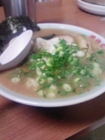 「ラーメン ワンタン 半ライス」@横浜家系元町家の写真