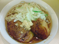 「ラーメン（小）（野菜少なめ、ニンニク）」@ラーメン北郎の写真