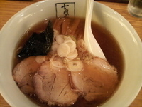 「醤油ラーメン（850円）」@支那そばや イオンレイクタウン店の写真