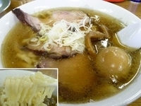 「チャーシューメン+味付玉子」@香文の写真