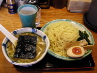 「「<醤油タレ>大つけ麺（￥880）」」@らあめん 頑張り屋の写真