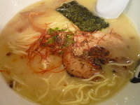 「鶏塩そば 750円」@まるきゅうらあめん 福岡店の写真