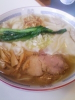 「塩ワンタンメン 880円?」@支那そばや 伊勢崎店の写真