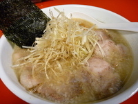 「ネギチャーシューメン（味普通 麺硬め 脂多め）」@らーめん ぶん家の写真