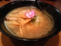 「伝説の塩ラーメン」@旭川ラーメン さいじょう 品達店の写真