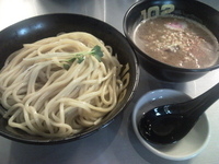 「つけめん（大盛り）」@つけめん102 川口店の写真