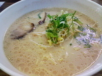 「とんこつラーメン+Kセット（ミニ豚丼）」@かっさんラーメン 高石本店の写真