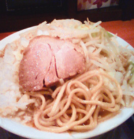 「小ラーメン 全マシ （700円）」@製麺所 豚とこむぎの写真