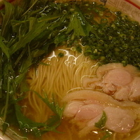 「鶏そば 500円（ランチタイム） + 替え玉7玉（替え玉 or 」@あたり屋の写真