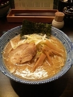 「らぁめん（730円）」@上野 戸みら伊本舗の写真