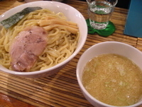 「ちゃ～しゅうしおら～めん950円100円」@らーめん こてつの写真