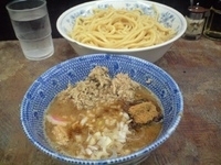 「つけめん+大盛+豚ほぐし（850円+100円+150円）」@六厘舎 本店の写真