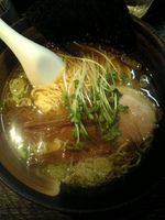 「昔ながらの和風醤油らーめん」@らーめん 瞠 恵比寿店の写真