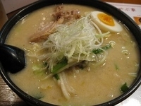 「白味噌ラーメン750円（クーポンにて650円）脂多め、味濃い目」@らーめん やぶ家の写真
