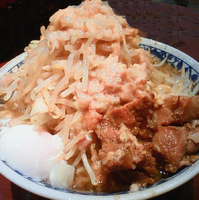 「ラーメン 温玉 野菜ちょっと多め ニンニクアブラカラメ（600円」@麺香房 暖々の写真