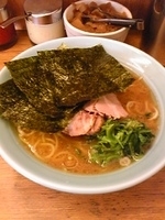 「ラーメン（中盛）￥750円」@横浜ラーメン 武蔵家 志木店の写真