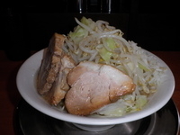 「ラーメン（700円）豚サービス」@製麺所 豚とこむぎの写真
