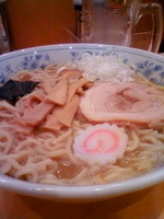 「中華そば大盛り+味玉+ビール」@六厘舎の写真