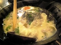 「豚そばワンタン（700円）」@かわうち家の写真