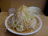 「大ラーメン 野菜ニンニクカラメ」@ラーメン二郎 栃木街道店の写真