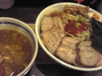 「本格カレーつけめん（麺500㌘・一辛）+チャーシュー3枚+とろけ」@オリオン食堂の写真