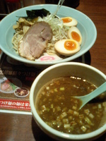 「粗節醤油つけ麺」@味噌屋 庄左衛門の写真