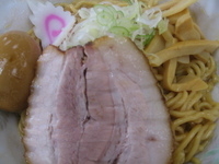 「一平ソバ（中）+味玉」@油ソバ専門店 一平ソバの写真