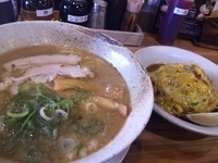 「天津飯定食の特製ラーメン（Wスープ）」@ラーメン幸樹 久御山店の写真
