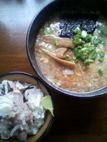 「ラーメンセット（ねぎとろ丼）￥850」@ラーメン つけ麺 じゃじゃまる 錦糸町店の写真