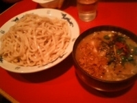 「赤鬼つけめん（辛） 750円 + 大盛り 100円」@麺家 うえだの写真