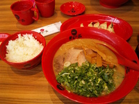 「餃子定食+麺大盛り」@天下一品 イオン土浦SC店の写真