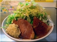 「ラーメン中（ニンニク多め野菜）」@ラーメン北郎の写真