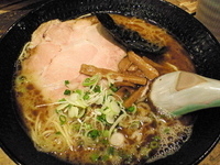 「お魚とんこつ（細麺）」@ラーメン ヨシベー 錦糸町店の写真