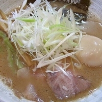 「ラー麺（こだわりの味玉+ネギトッピング）」@極濃麺家初代 一本氣の写真