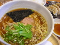 「醤油らーめん690円ランチセット100円」@ら〜麺 もぐやの写真