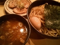 「つけそば + 味玉 + 炙りチャーシュー」@BASSO ドリルマンの写真