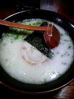 「ラーメン」@博多っ子 らあめん 駅前店の写真