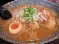 「和風とんこつ（+替え玉）」@綿麺の写真