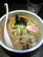 「ラーメン 黒」@北狼 西早稲田店の写真