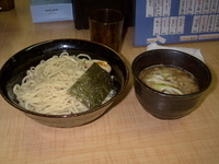 「醤油つけ麺中盛700円（本日より3日間500円）」@麺屋 中の写真