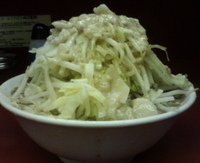 「小豚ラーメン（ヤサイマシ・アブラ）」@ラーメン二郎 桜台駅前店の写真