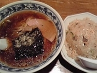 「ラーメン&チャーハン（Aランチ・650円）」@中華シゲタ マルエツ六ッ川店サニーロード内の写真